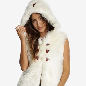 Women’s Faux Fur Vest